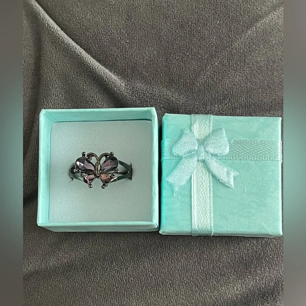 Stainless steel purple butterfly 🦋 ring - Picture 5 of 5